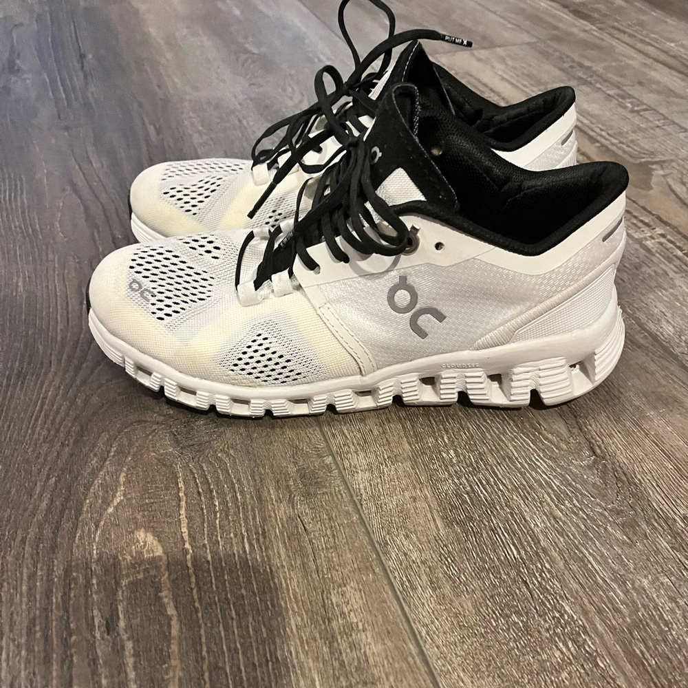 On Running Cloud X Size 6.5